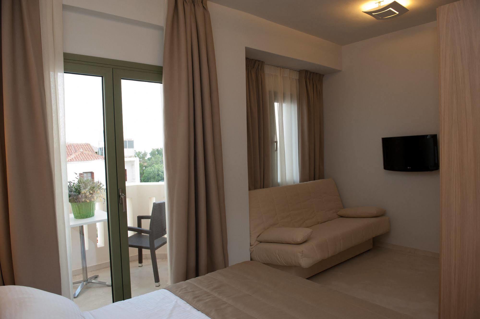 Aphrodite Samos Suites Marathokampos Ngoại thất bức ảnh